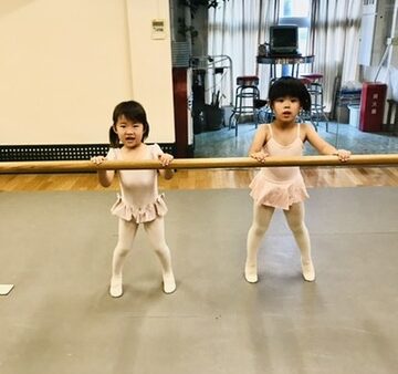 バレエの習い事は月謝いくら？